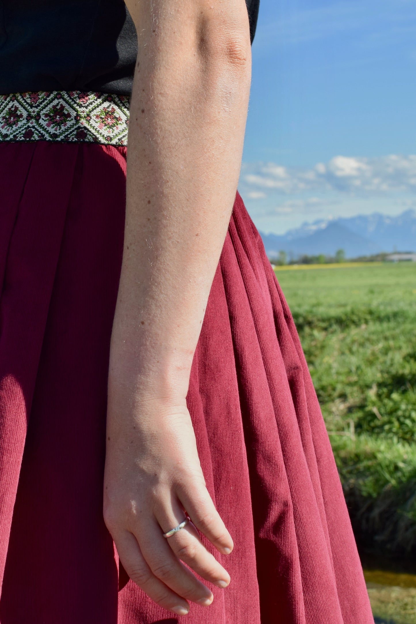 CordRock  WienerRot - Ein Rock fürs Herz. Fürs Leben. Für dich.