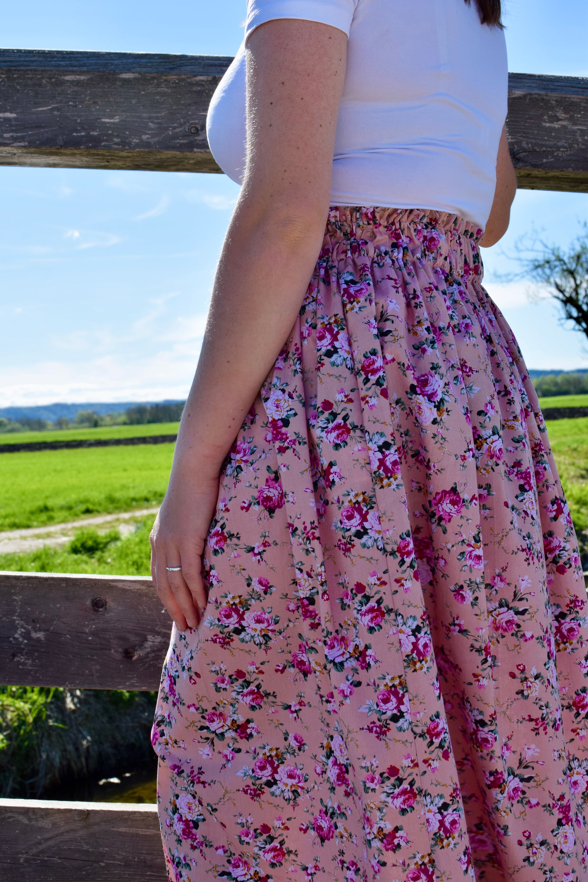 Somerrock mit rosa Blumen 